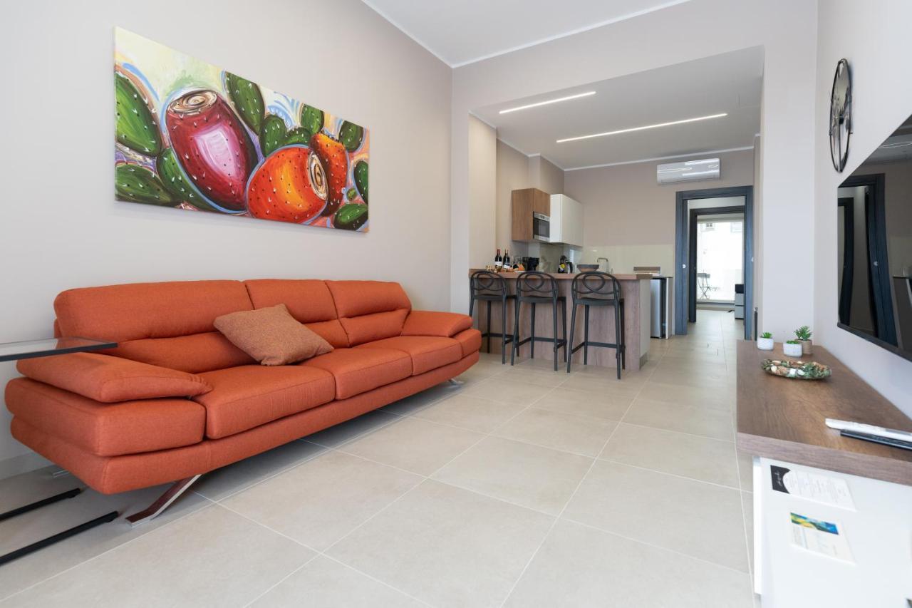 Iitana Luxury Apartment - Fronte Mare Con Vasca Idromassaggio Catania Exterior photo