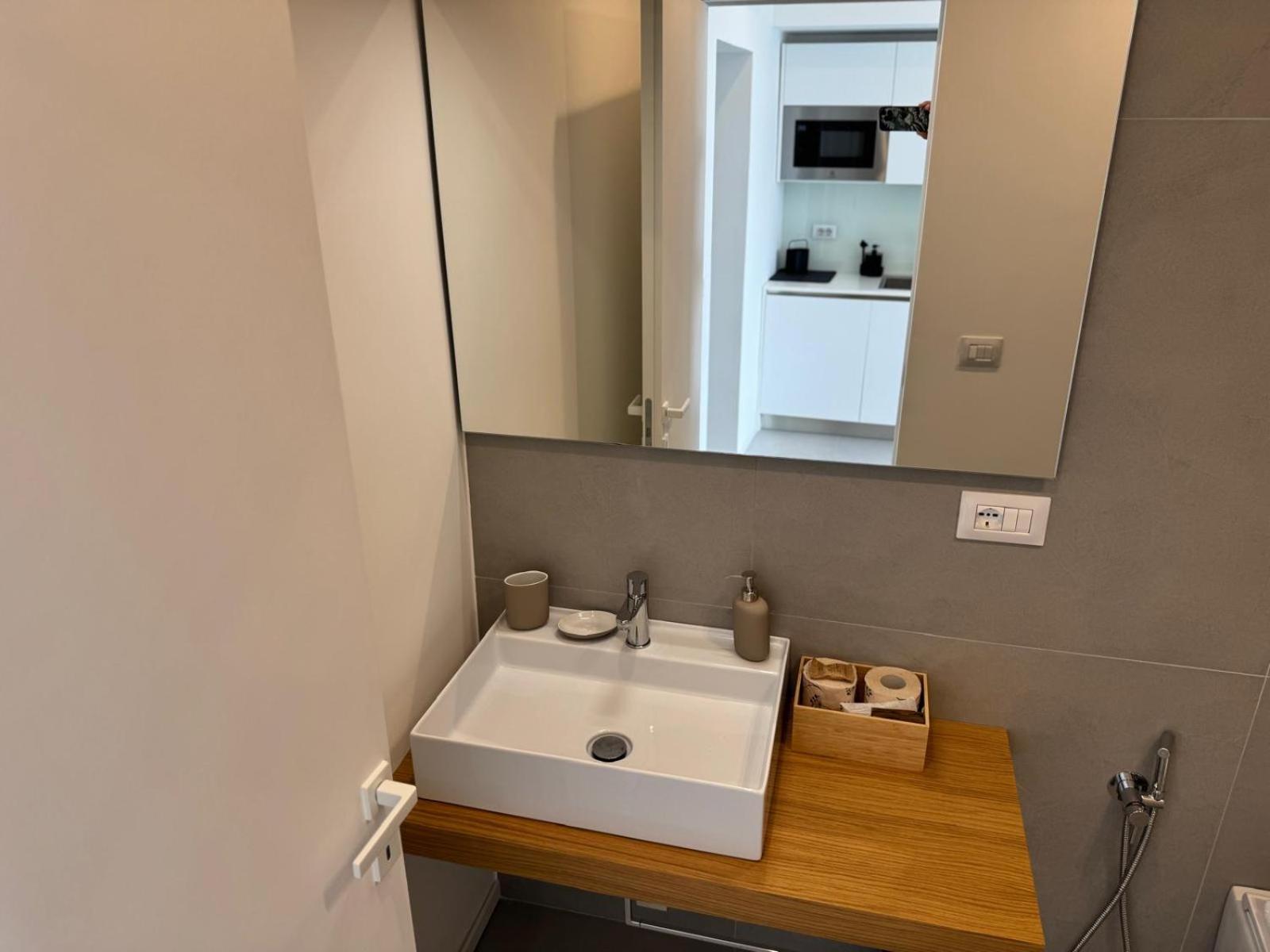 Iitana Luxury Apartment - Fronte Mare Con Vasca Idromassaggio Catania Exterior photo