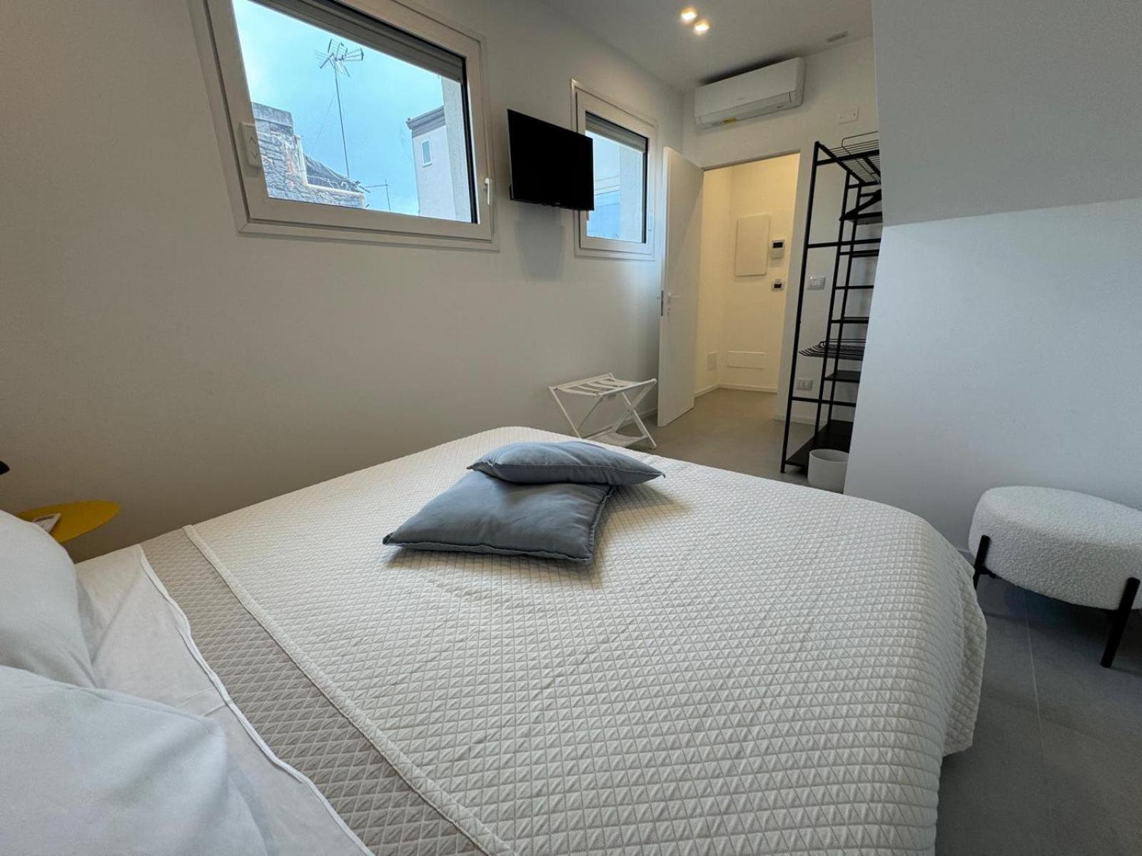 Iitana Luxury Apartment - Fronte Mare Con Vasca Idromassaggio Catania Exterior photo